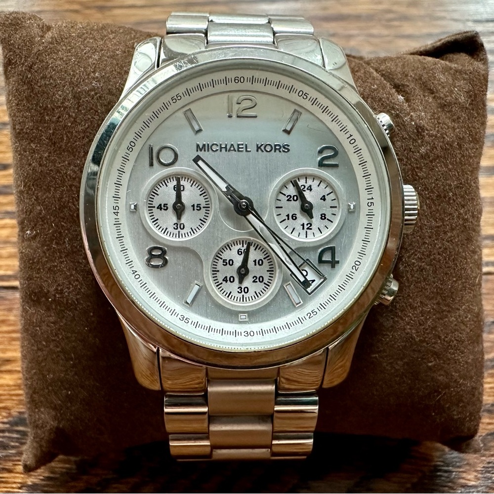 Michael Kors Runway Silver-Tone Watch